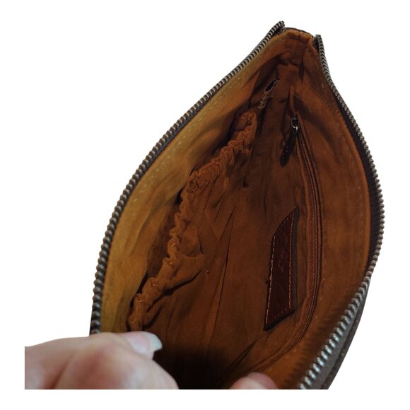 Patricia Nash Cassini Wristlet in Burnished Tooled Magenta - Picture 5 of 6